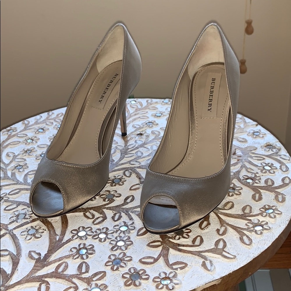 Burberry heels